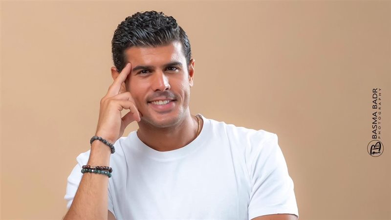  الفنان علاء عرفة