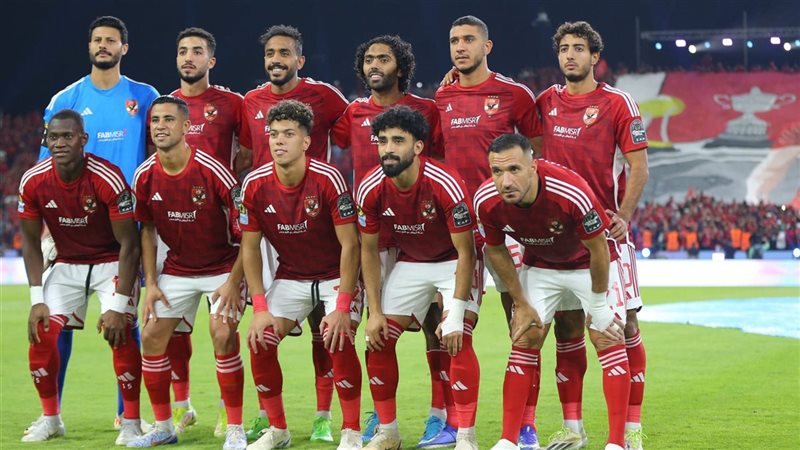 لاعبو الأهلي 