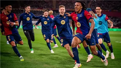 برشلونة يرفض عروض مانشستر سيتي لضم كوند (تفاصيل)
