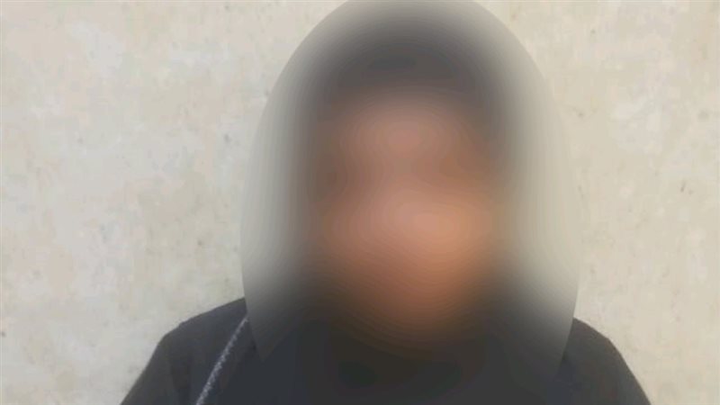 المتهمة عقب ضبطها 