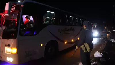 عملية إجلاء كبرى من السويداء لدرعا: أكثر من 500 نازح بحافلات النجاة