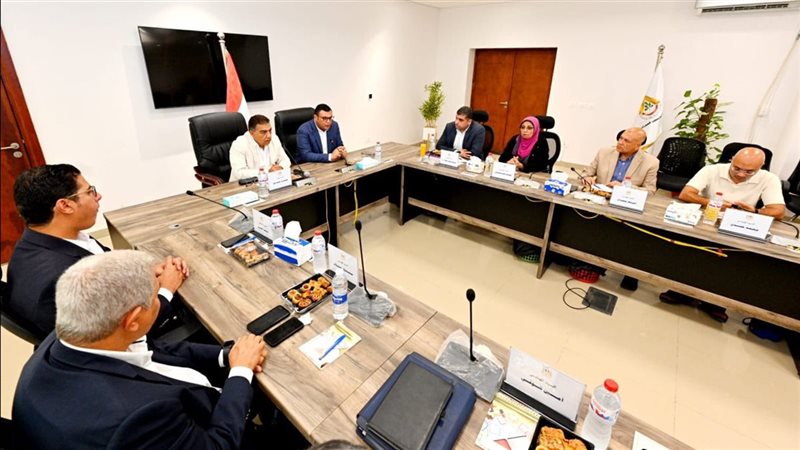 وزير الإسكان ومحافظ الدقهلية