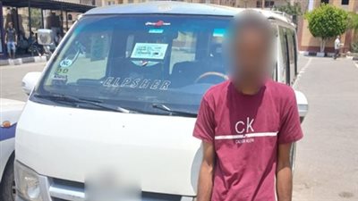 ماشي عكسي.. «أمن الإسكندرية» يضبط سائقا عرض حياة المواطنين للخطر (فيديو)