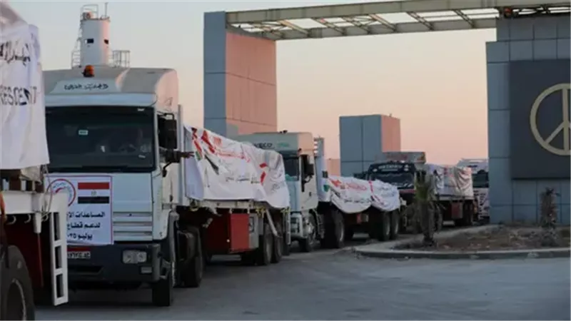 قوافل المساعدات 
