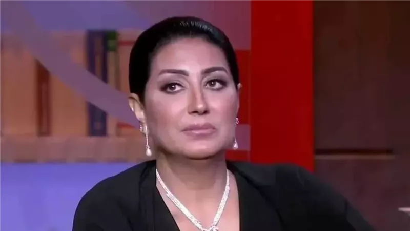وفاء عامر