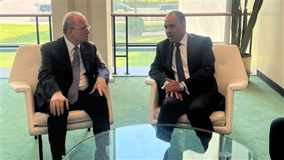 وزير الخارجية يلتقى رئيس الوزراء الفلسطيني على هامش المؤتمر الدولي لحل الدولتين