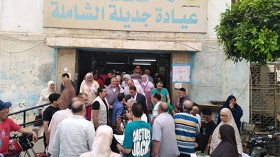 في زيارة مفاجئة.. محافظ الدقهلية يشدد علي حسن استقبال المرضي بالتأمين الصحي