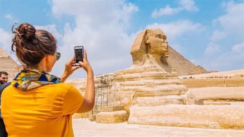 المرشد السياحي 
