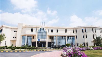 مصروفات جامعة المدينة بالقاهرة 2025 – 2026: كليات الطب والهندسة والتخصصات المتاحة