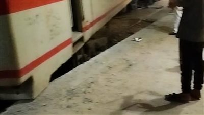دون إصابات.. خروج قطار عن القضبان بمحطة السنطة في الغربية