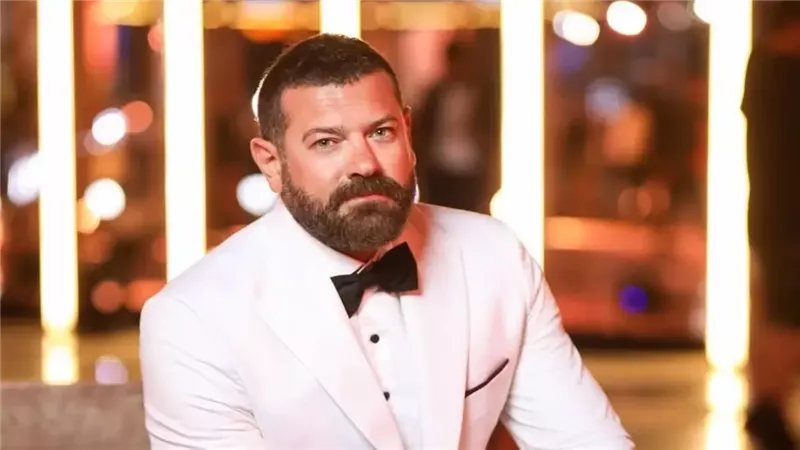 عمرو يوسف