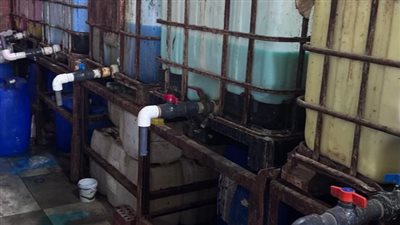 ضبط مصنع غير مرخص لإنتاج المنظفات المغشوشة بالمنوفية