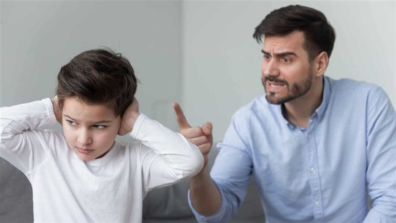 تعبيرية عن تربية الأطفال