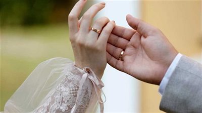 استشارية أسرية: الزواج التقليدي لم يعد صالحًا للعصر الحديث  