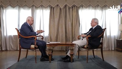 عبد المنعم سعيد: أمريكا شهدت تحولًا استراتيجيًا جذريًا في بنيتها الاقتصادية
