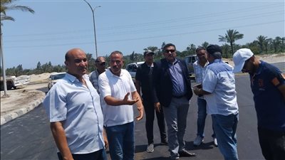 رئيس جهاز مدينة دمياط الجديدة يتفقد الأحياء السكنية والطرق