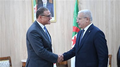 سفير مصر بالجزائر يلتقي برئيس المجلس الشعبي الوطني الجزائري 