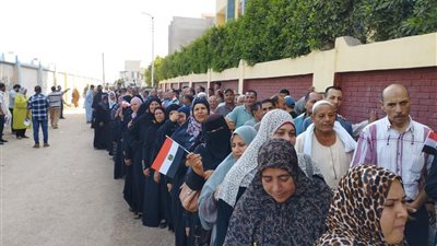 توافد الناخبين على صناديق الاقتراع بانتخابات مجلس الشيوخ في الشرقية