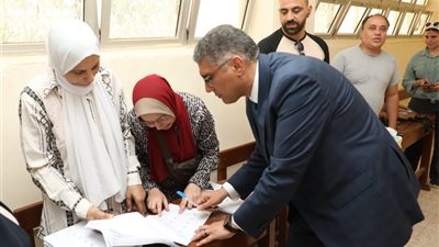 محافظ الجيزة يُدلي بصوته في انتخابات مجلس الشيوخ 2025