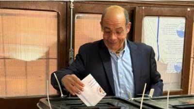 محمد مصطفى شردي يدلي بصوته في اليوم الثاني لانتخابات مجلس الشيوخ