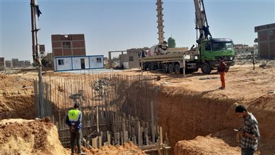 رئيس جهاز مدينة الشروق يتفقد مشروع التغذية الرئيسي بالمياه بمجاورات منطقة الرابية