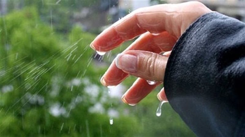 رؤية المطر في الصيف 