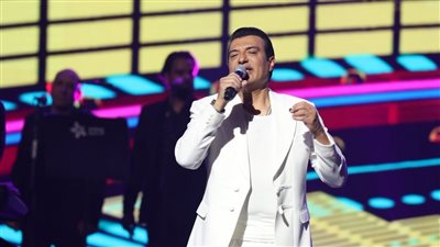 إيهاب توفيق في أقوى حفلات موسم جدة بحضور جماهيري كامل العدد