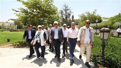 وزير الإسكان يتفقد مشروع إحياء حديقة الأزبكية ضمن مشروعات تطوير القاهرة الخديوية