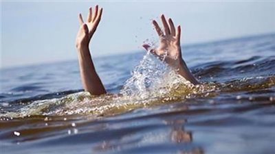 «دراما النيل تتكرر».. عمليات مكثفة لانتشال جثمان طفل غرق أسفل كوبري شرق النيل بقنا 