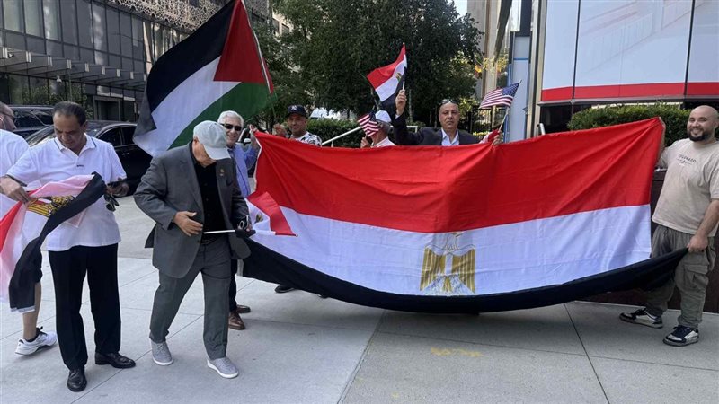 وقفة تضامنية دعمًا للموقف المصري تجاه غزة