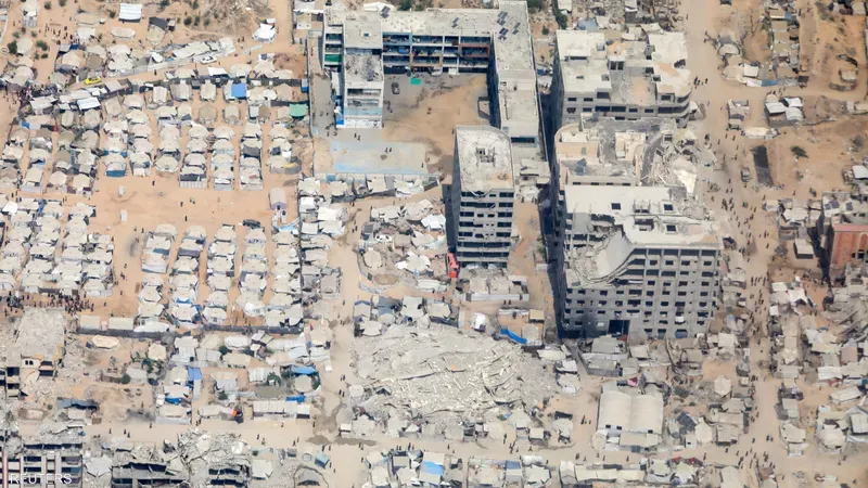 صورة جوية تظهر حجم الدمار في قطاع غزة