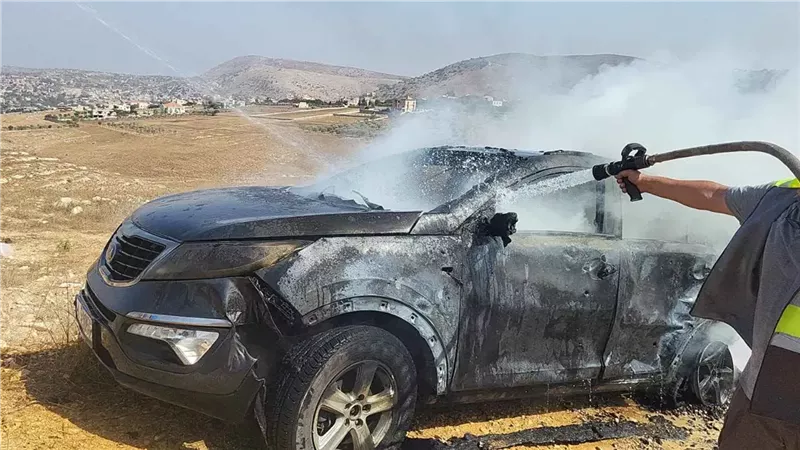 السيارة المستهدفة بالغارة الإسرائيلية 
