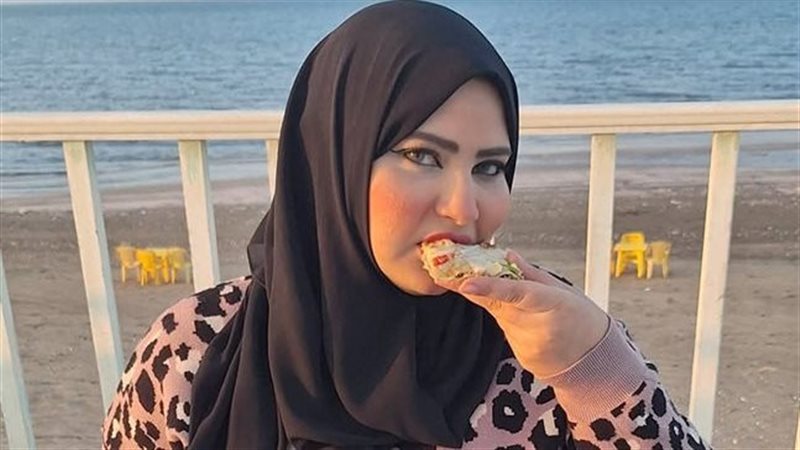 البلوجر حسناء شعبان