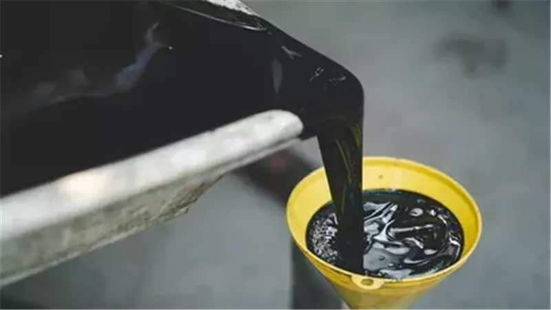 زيت محرك ااسيارة