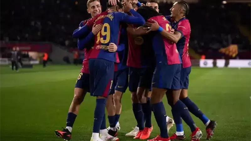 لاعبي برشلونة 