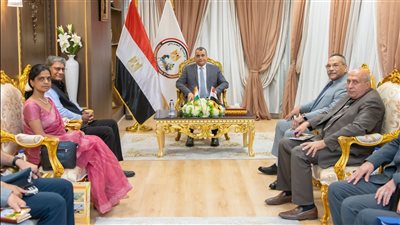 وزير الدولة للإنتاج الحربى وسفير الهند بالقاهرة يبحثان سبل تعزيز التعاون المشترك