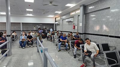 بالصور.. اختبارات للمرشحين للعمل بالأردن في مطاحن الدقيق