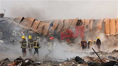حريق ضخم يلتهم مصنعا للأحذية بالقليوبية.. والحماية المدنية تسيطر