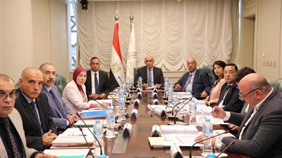 وزير التعليم يبحث خطط دعم وتمويل المشروعات التعليمية على مستوى الجمهورية