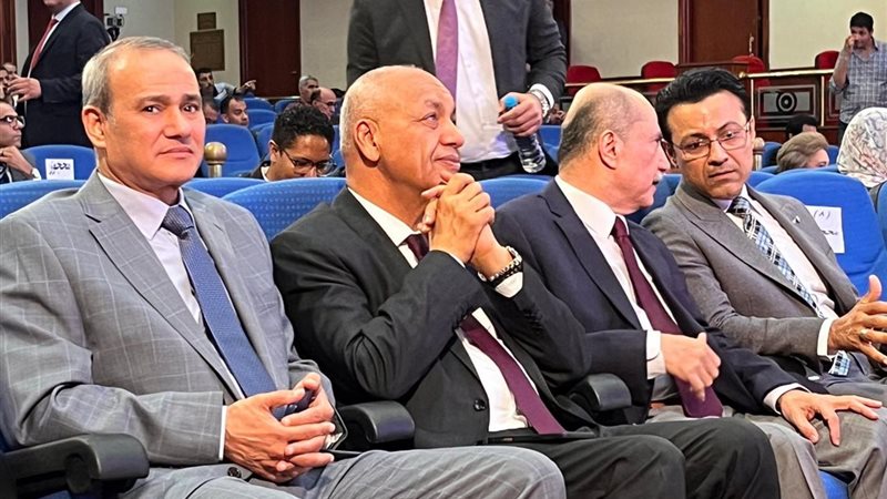  مصطفى بكري ومحمد سعيد محفوظ  