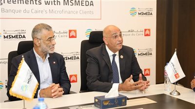 «تنمية المشروعات» وبنك القاهرة يوقعان عقدين لتمويل المشروعات متناهية الصغر