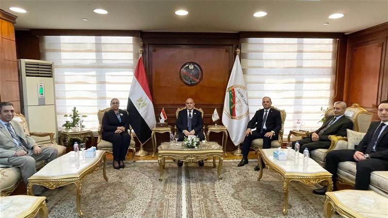  المجلس القومي للمرأة يهنئ المستشار محمد الشناوى 