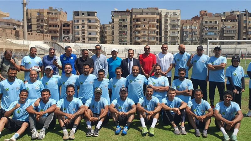وكيل وزارة الشباب والرياضة بالفيوم اثناء الزيارة