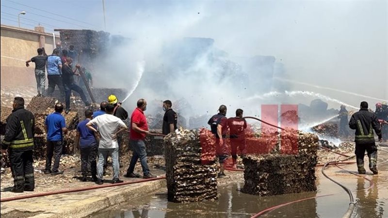حريق مصنع كرتون بمدينة بدر 