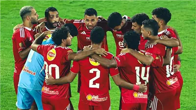 الموعد والقنوات الناقلة لمباراة الأهلي ضد بيراميدز في الدوري الممتاز