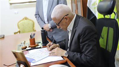 محافظ شمال سيناء يعتمد نتيجة الدور الثاني للشهادة الإعدادية