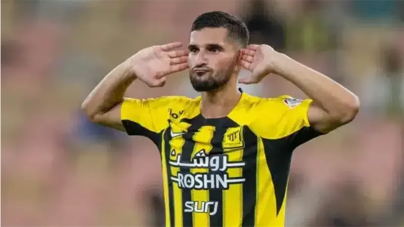 حسام عوار