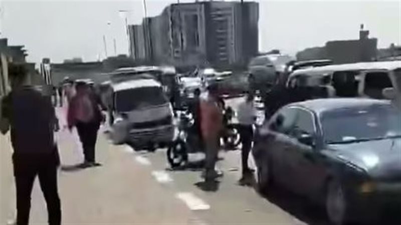 تصادم 5 سيارات بطريق جوزيف تيتو بالقاهرة 