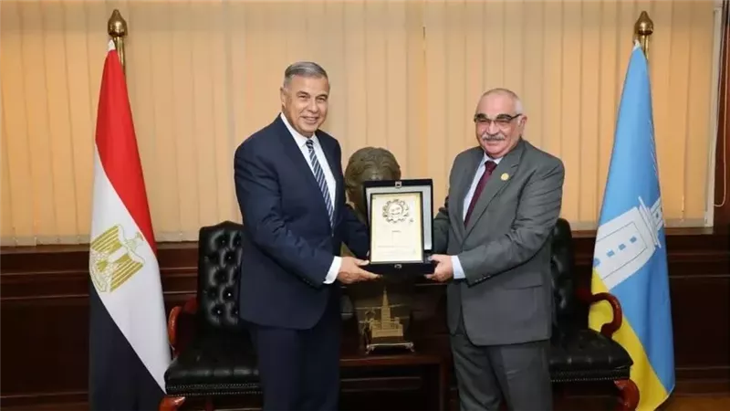 تعزيز التعاون بين هيئة قضايا الدولة ومحافظة الإسكندرية