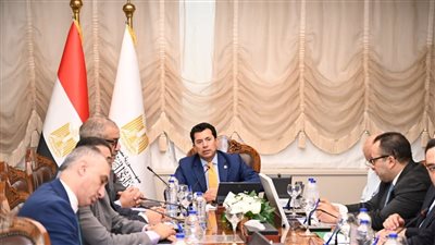 وزير الشباب يصدر قرارا بضوابط لوائح الأندية وفقا لقانون الرياضة الجديد